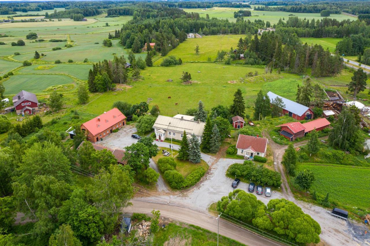 Hotel Ellilaen Kievari Toijala Exterior foto