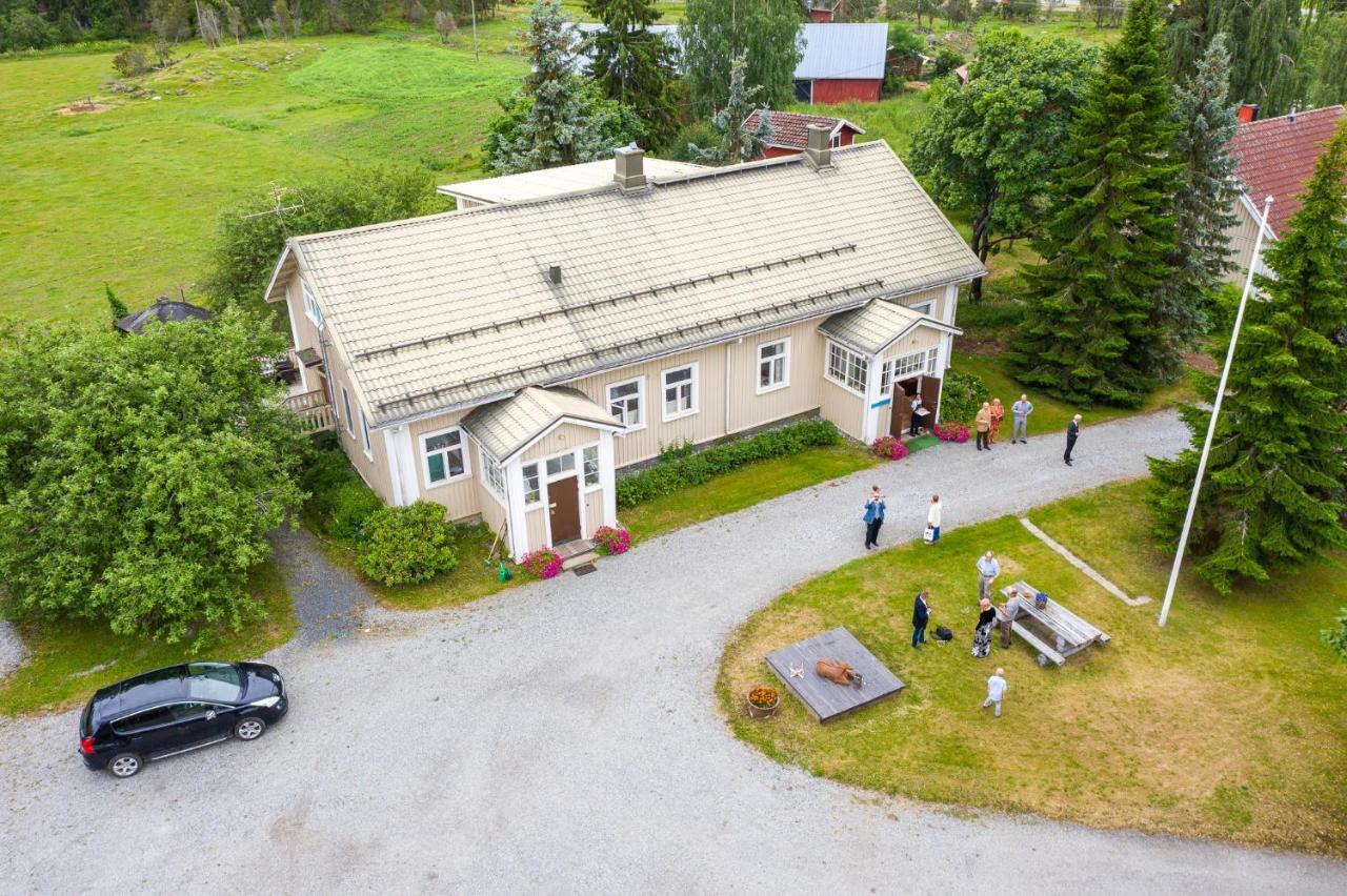Ellilaen Kievari Toijala Exterior foto